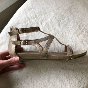 Kenneth Cole Reaction Lost Time Gladiator Sandal